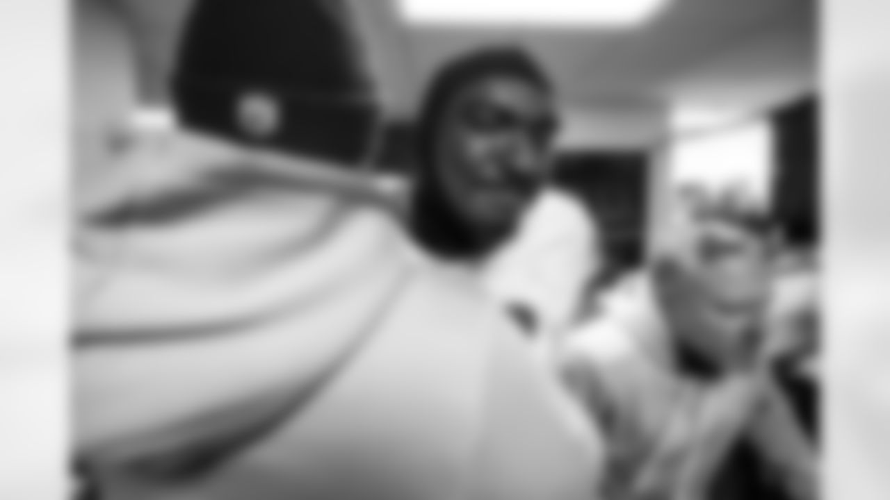 DL Justin Eboigbe (92)