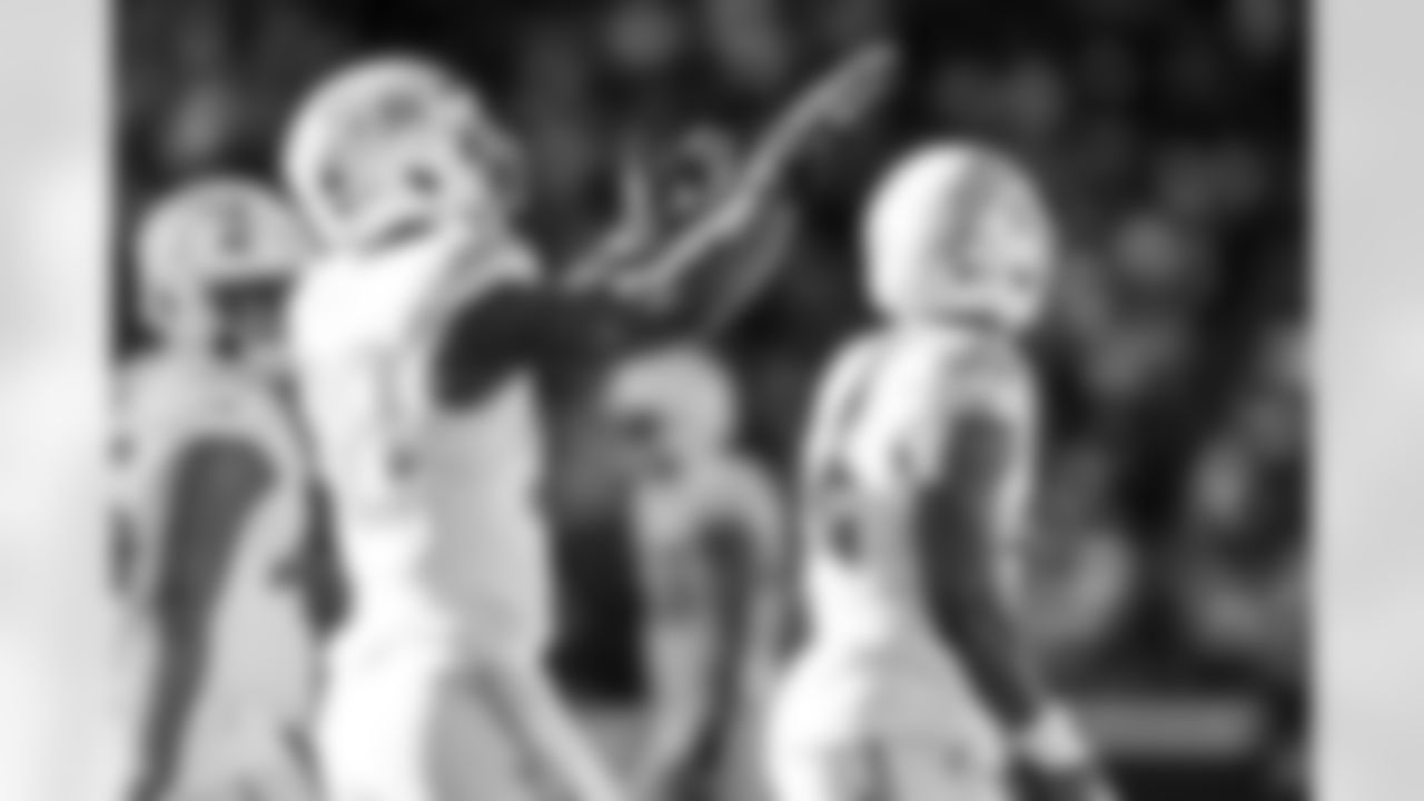 TE Oronde Gadsden (86)