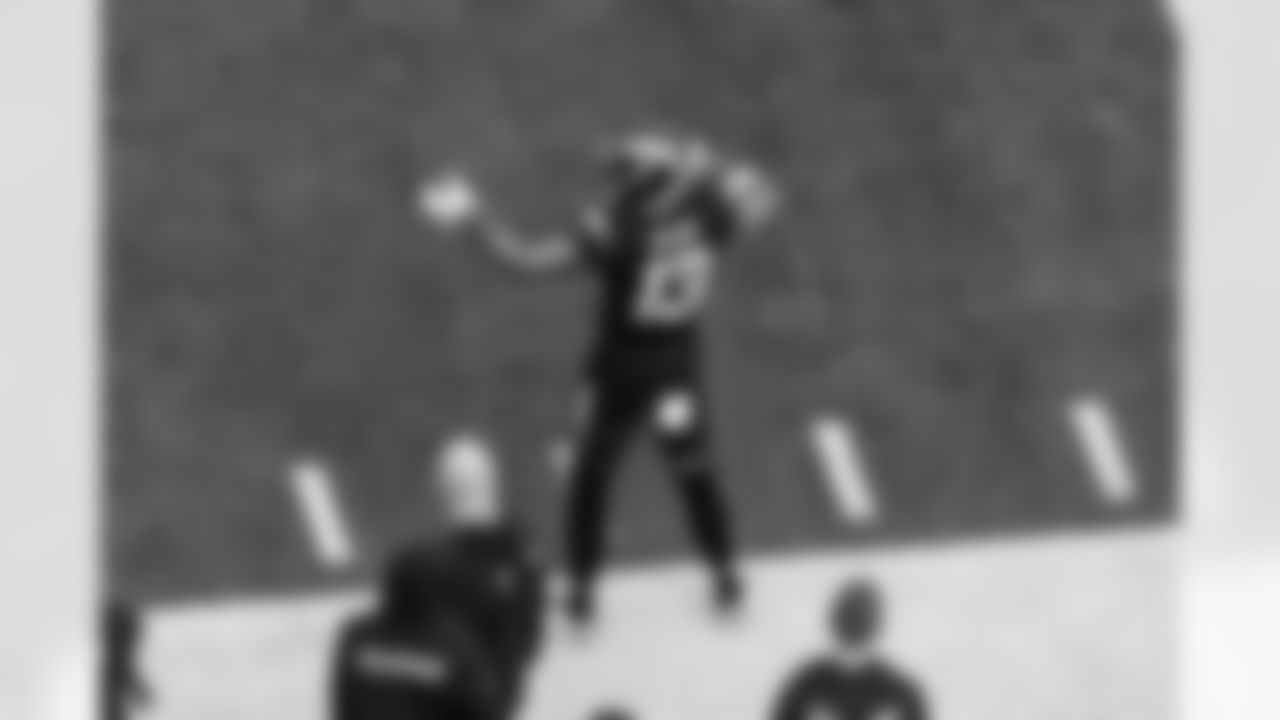 Check out the best shots from the Chargers Week 13 matchup against the Raiders!