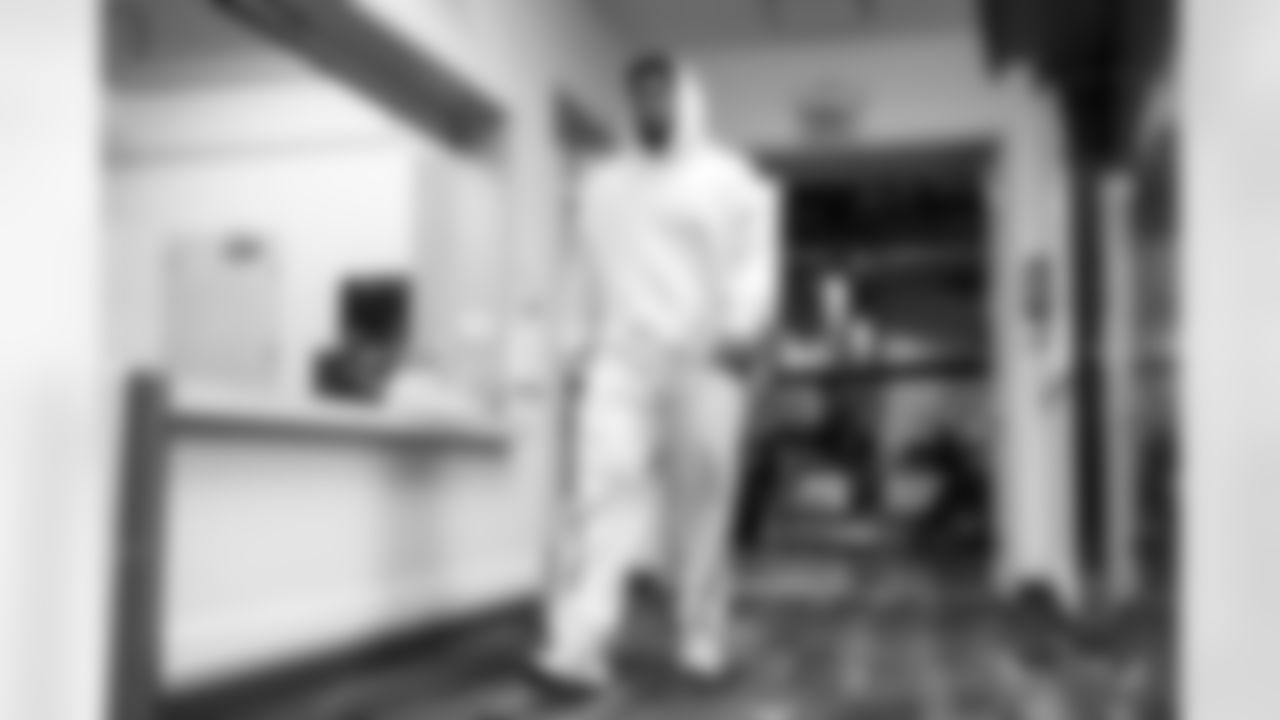 OLB Tuli Tuipulotu (45)