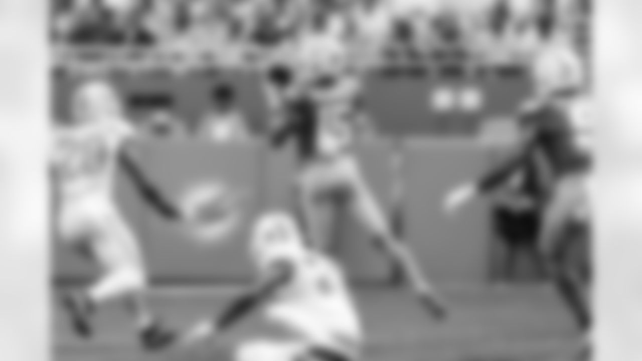 WR Ladd McConkey (15)