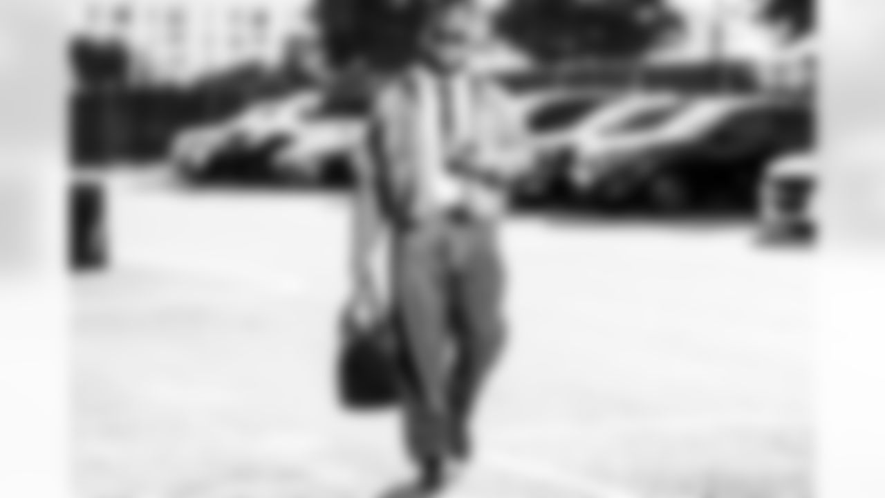 DL Da'Shawn Hand (91)