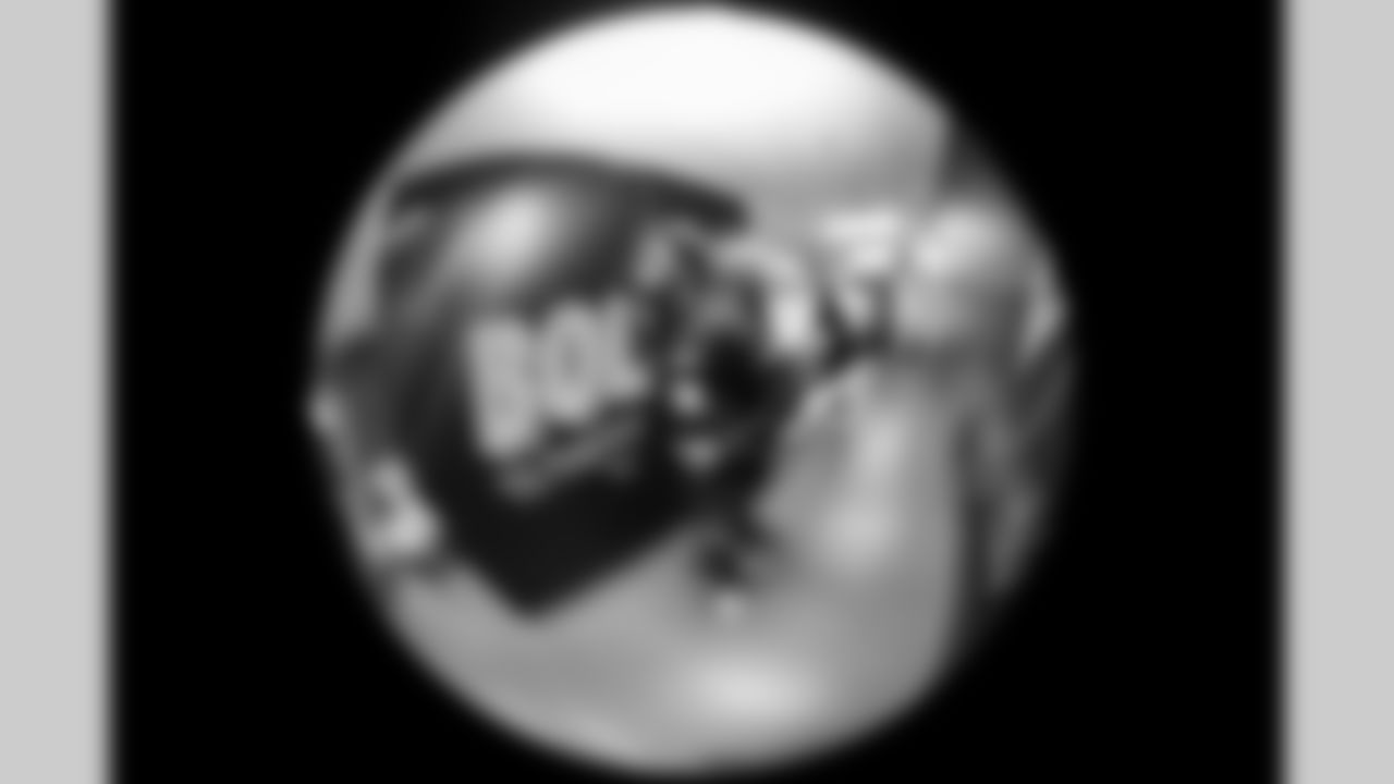 WR Derius Davis (12)