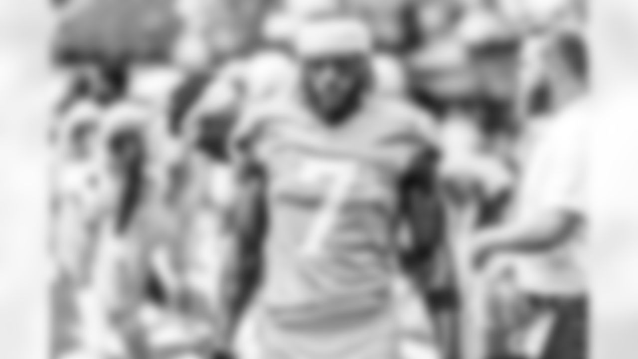 The Los Angeles Chargers play the Las Vegas Raiders on Sunday, September 8, 2024 at SoFi Stadium in Inglewood, CA.
[FINAL SCORE: LAC 22 - LV 10]