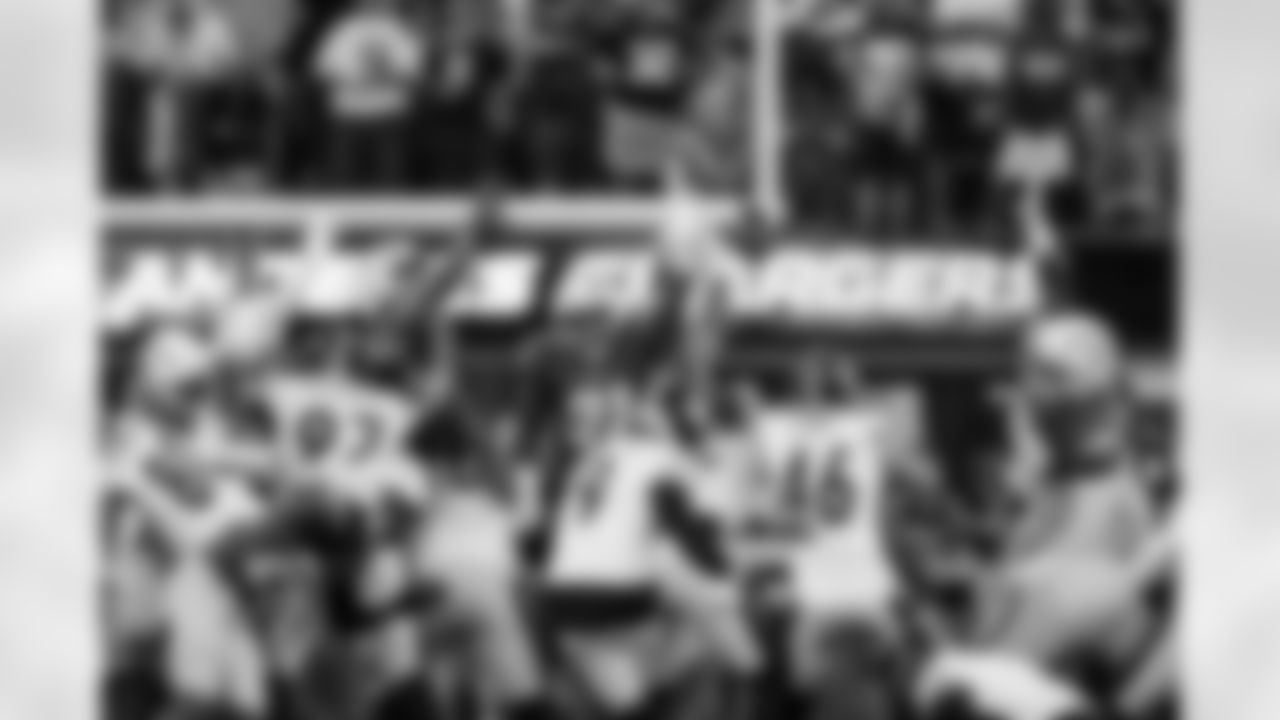 Check out the best shots from the Chargers Week 10 matchup against the Steelers!