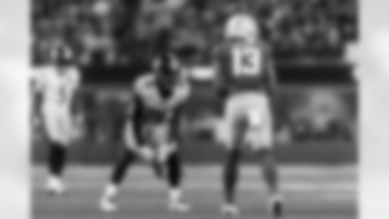 Check out the best shots from the Chargers Week 10 matchup against the Steelers!