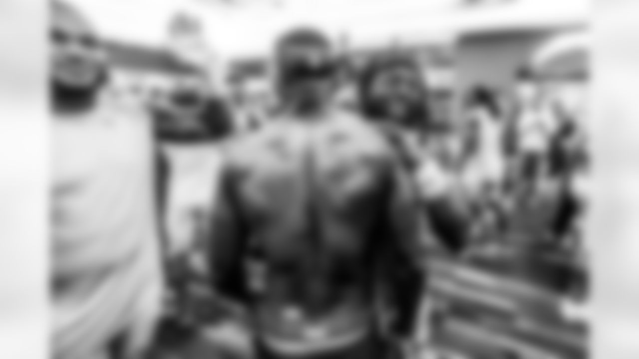 Take a look back at the Chargers Week 10 matchup with the Steelers in monochrome.