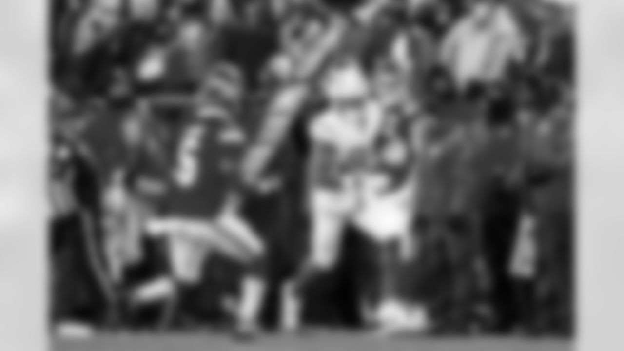 TE Oronde Gadsden (86)