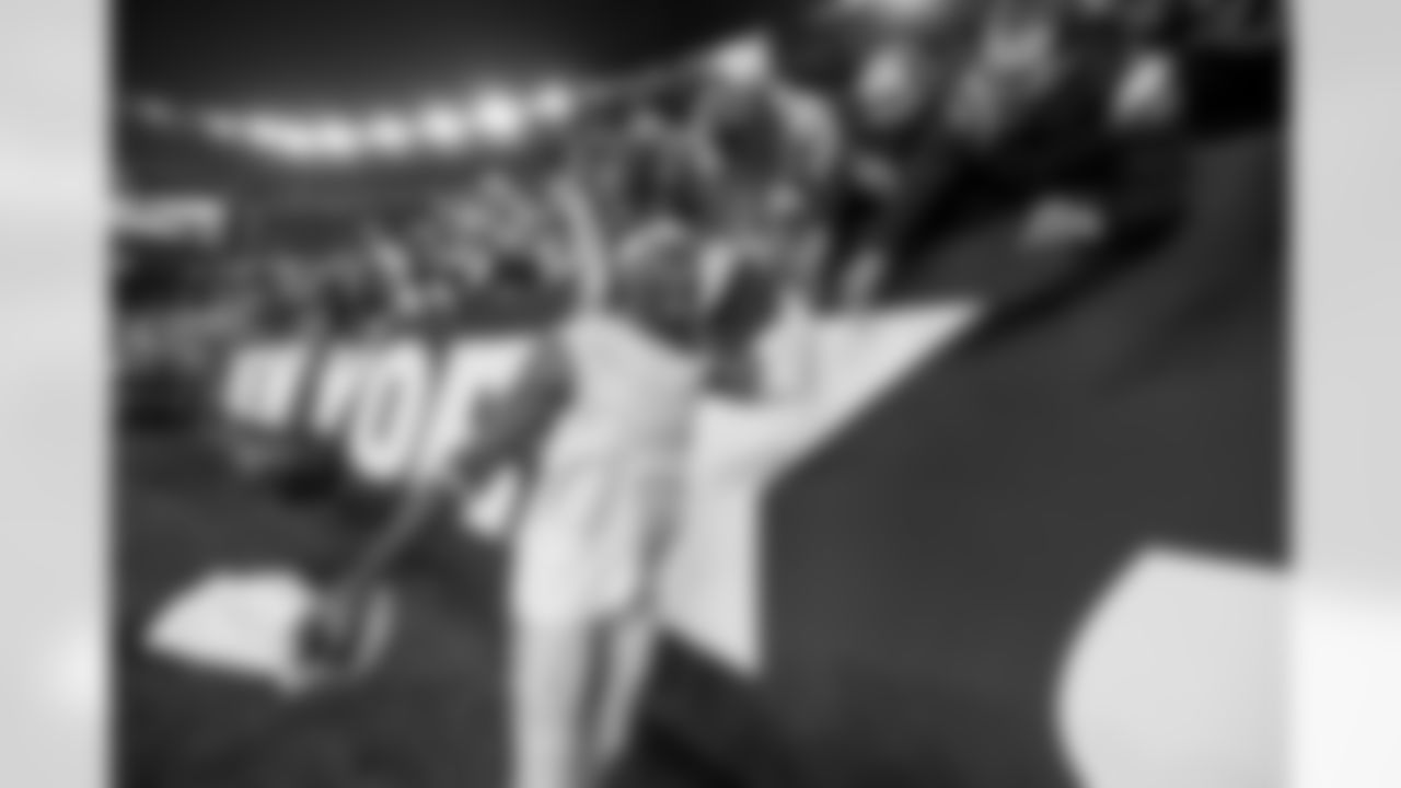 The Los Angeles Chargers play the New York Jets on Monday, November 6, 2023 at MetLife Stadium in East Rutherford, NJ.
[FINAL SCORE: LAC 27 - NYJ 6]