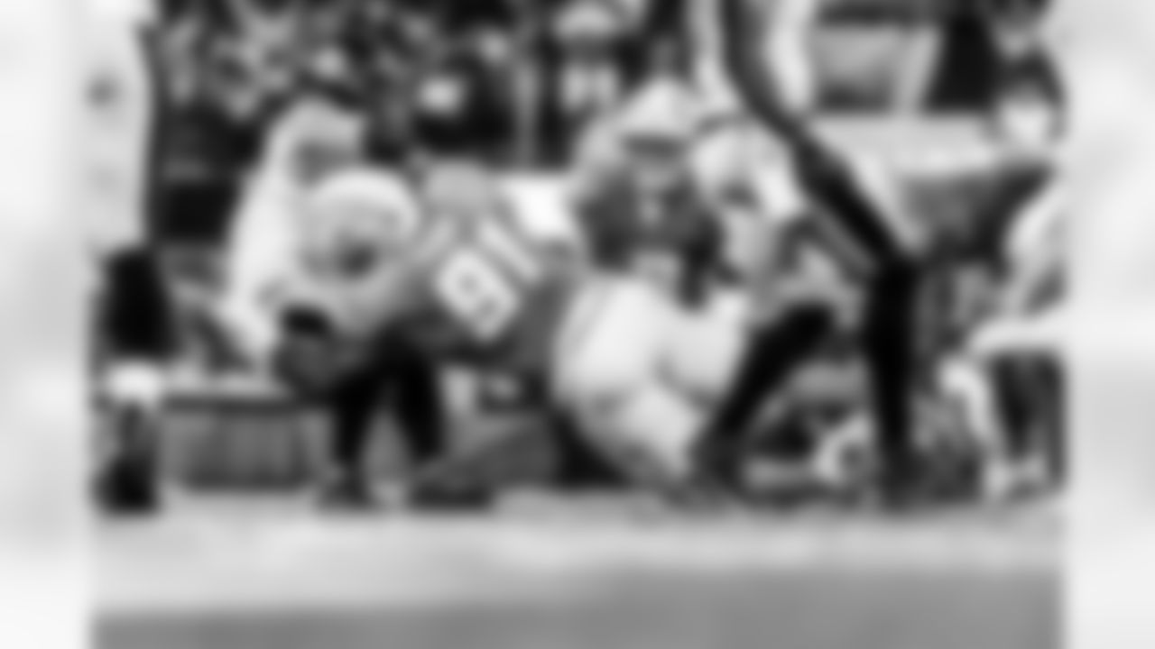 Take a look back at the Chargers Week 10 matchup with the Steelers in monochrome.