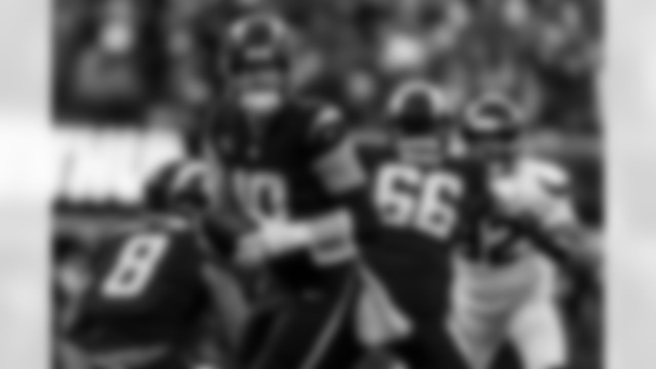 Check out the best shots from the Chargers Week 17 matchup against the Texans!