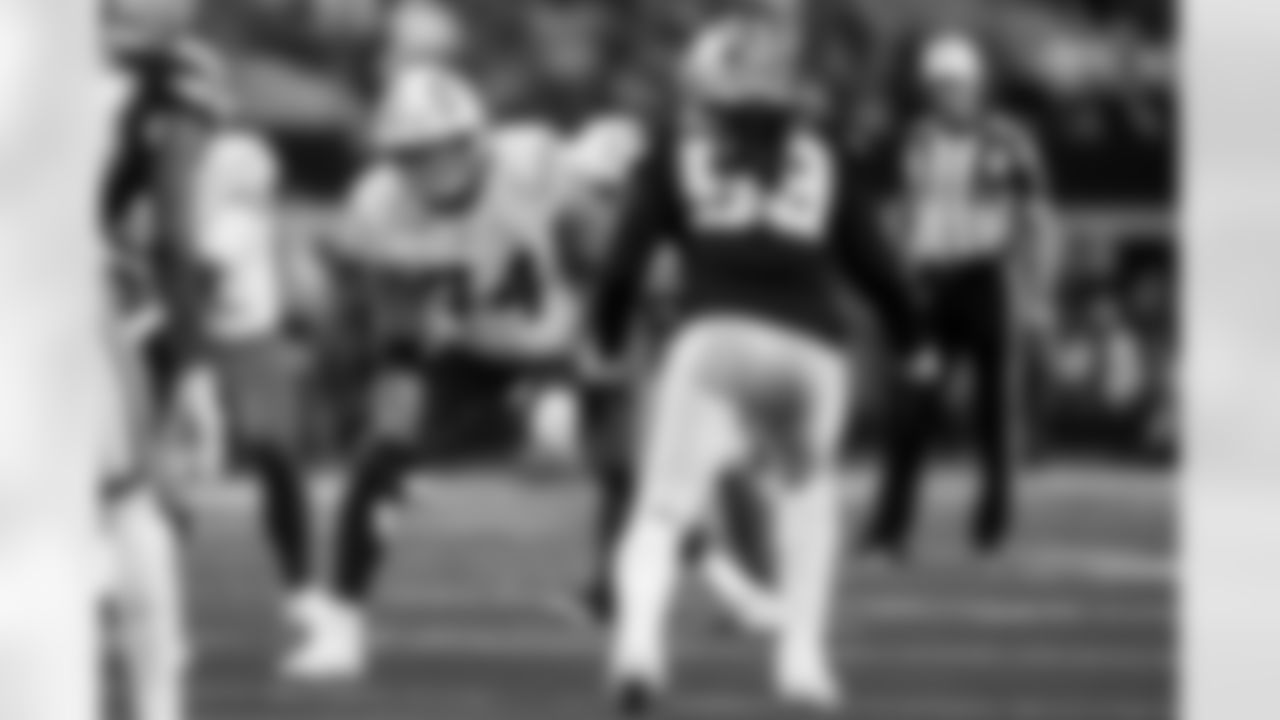 Take a look at the best photos of Chargers 2026 free agent Austin Deculus