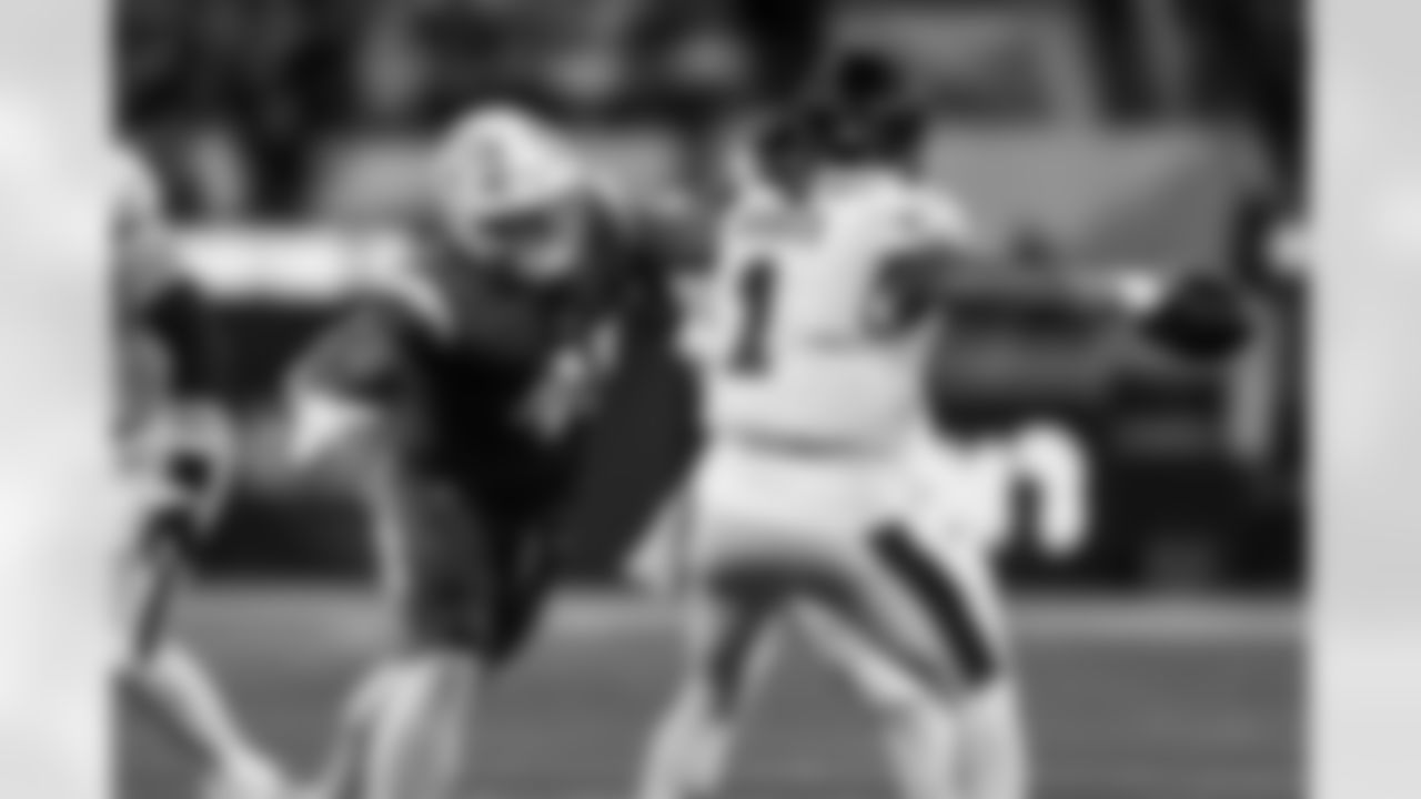 OLB Tuli Tuipulotu (45)