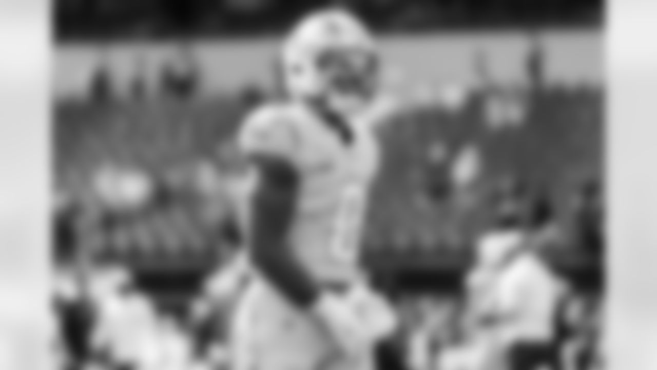 Check out the best shots from the Chargers Week 7 matchup against the Colts!