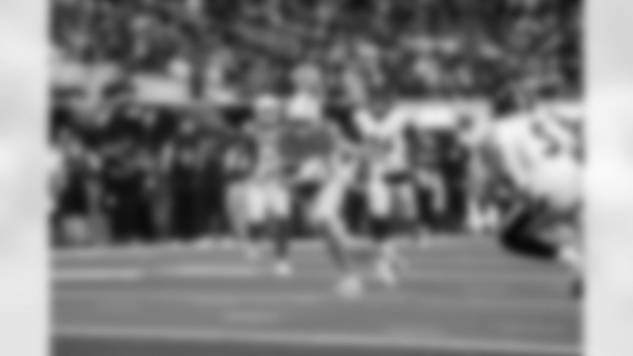 WR Ladd McConkey (15)