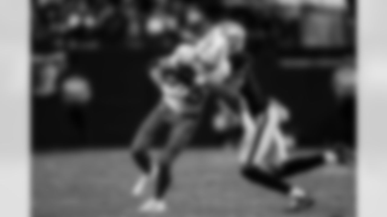 WR Ladd McConkey (15)