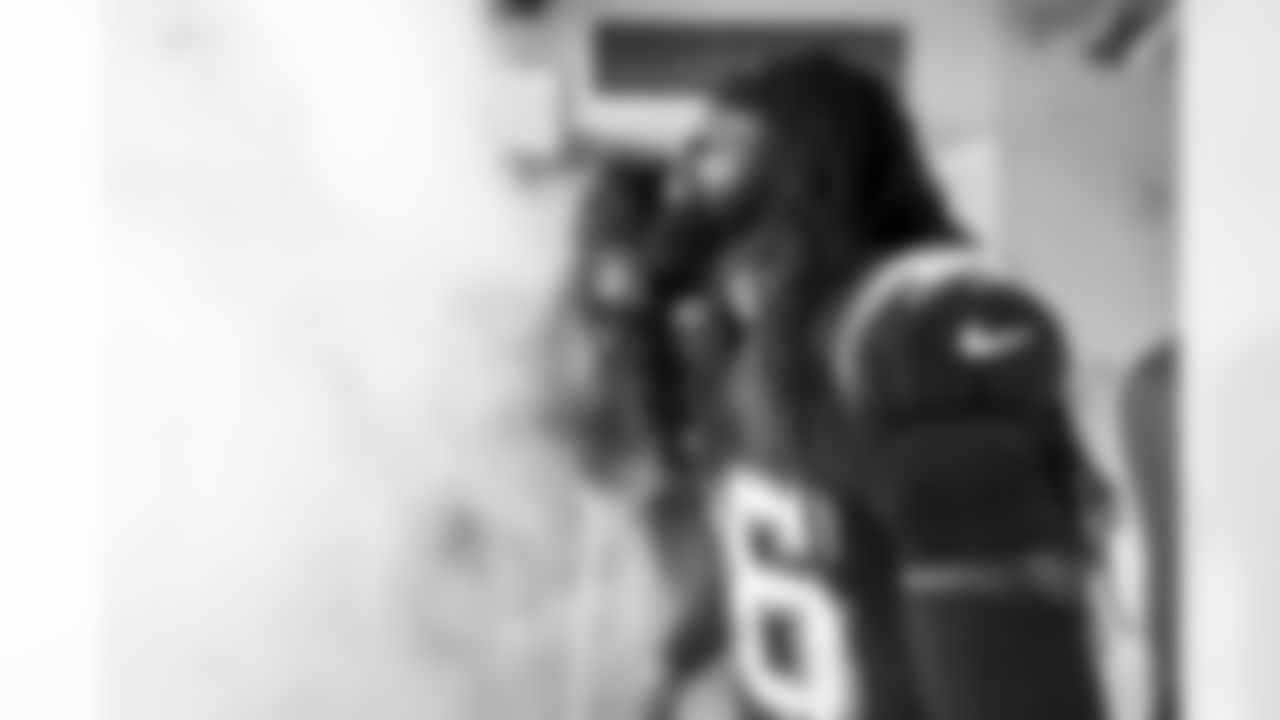 CB Donte Jackson (26)