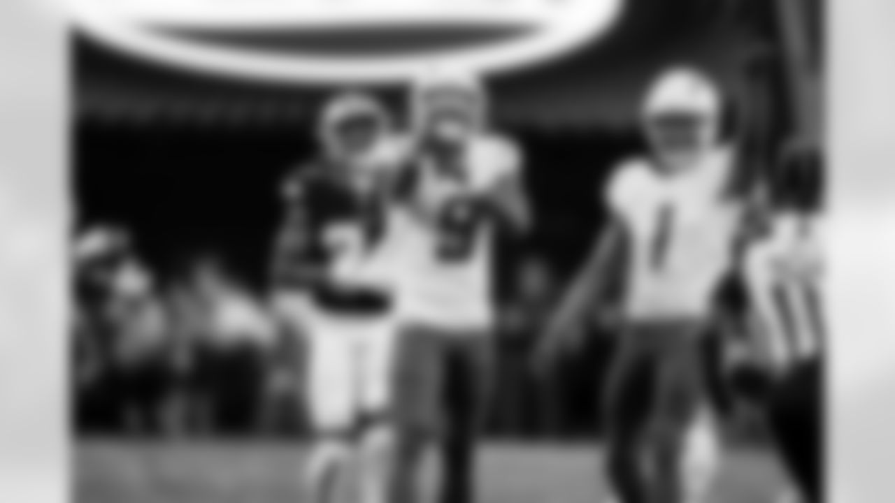 Take a look back at the best photos of the Chargers 2025 draft class in their inaugural NFL campaign.