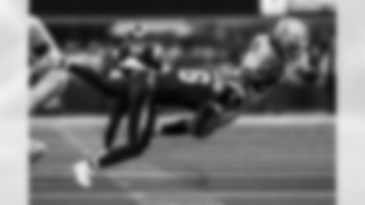 Take a look at the best photos of Chargers 2026 free agent Denzel Perryman