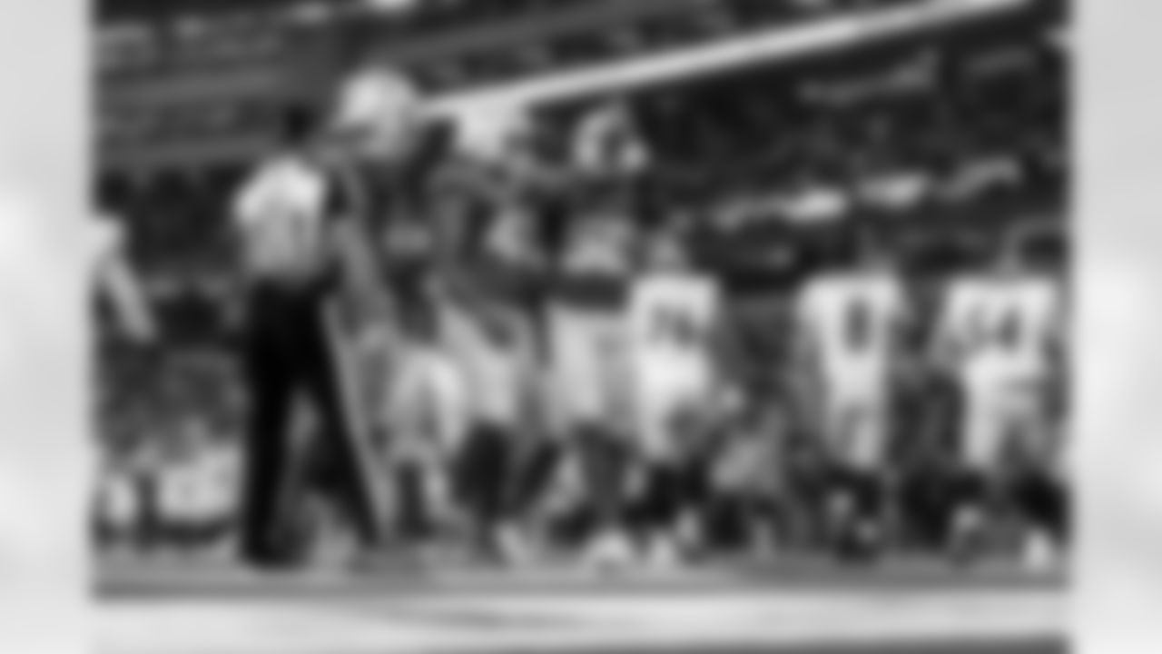 Check out the best shots from the Chargers Week 10 matchup against the Steelers!