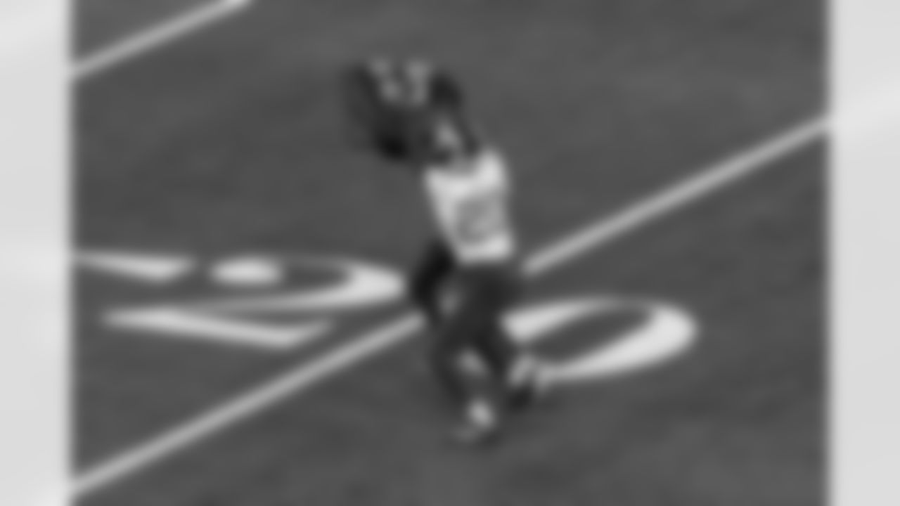 The Los Angeles Chargers practice on Wednesday, December 24, 2025 at Sofi Stadium in Inglewood, CA.