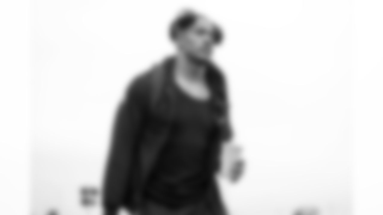 S Kendall Williamson (40)