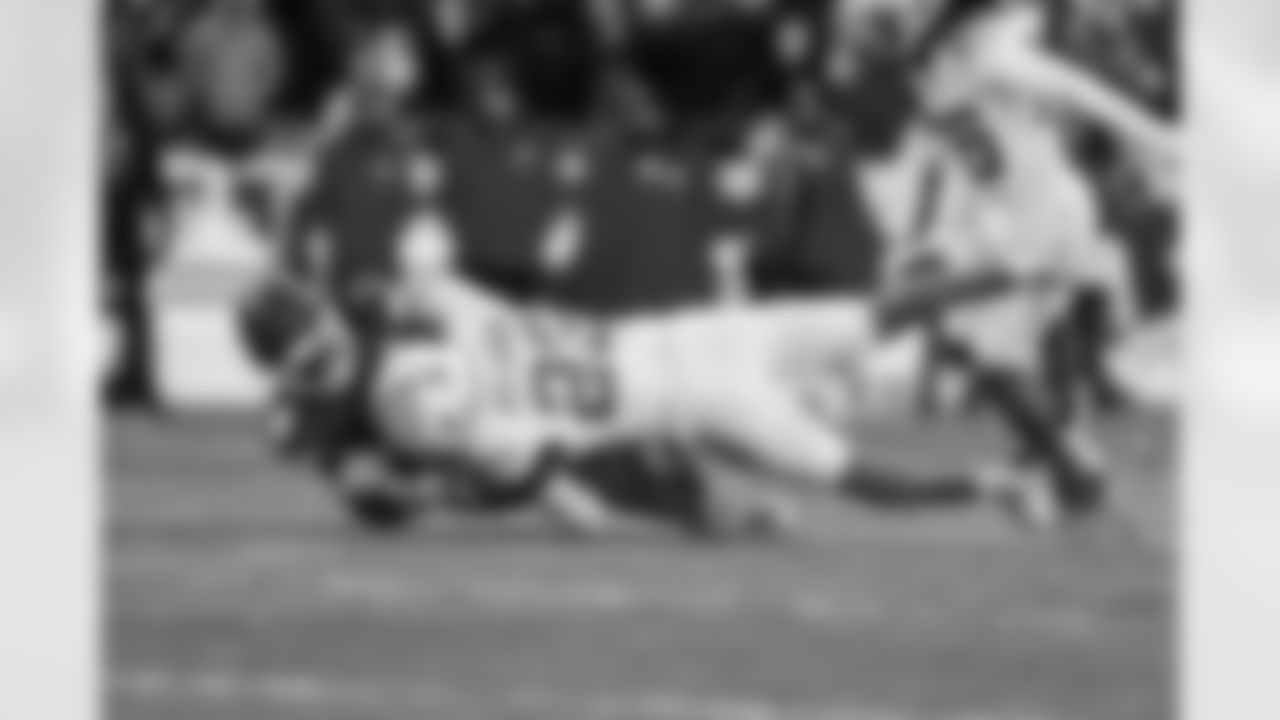 S Tony Jefferson (23)