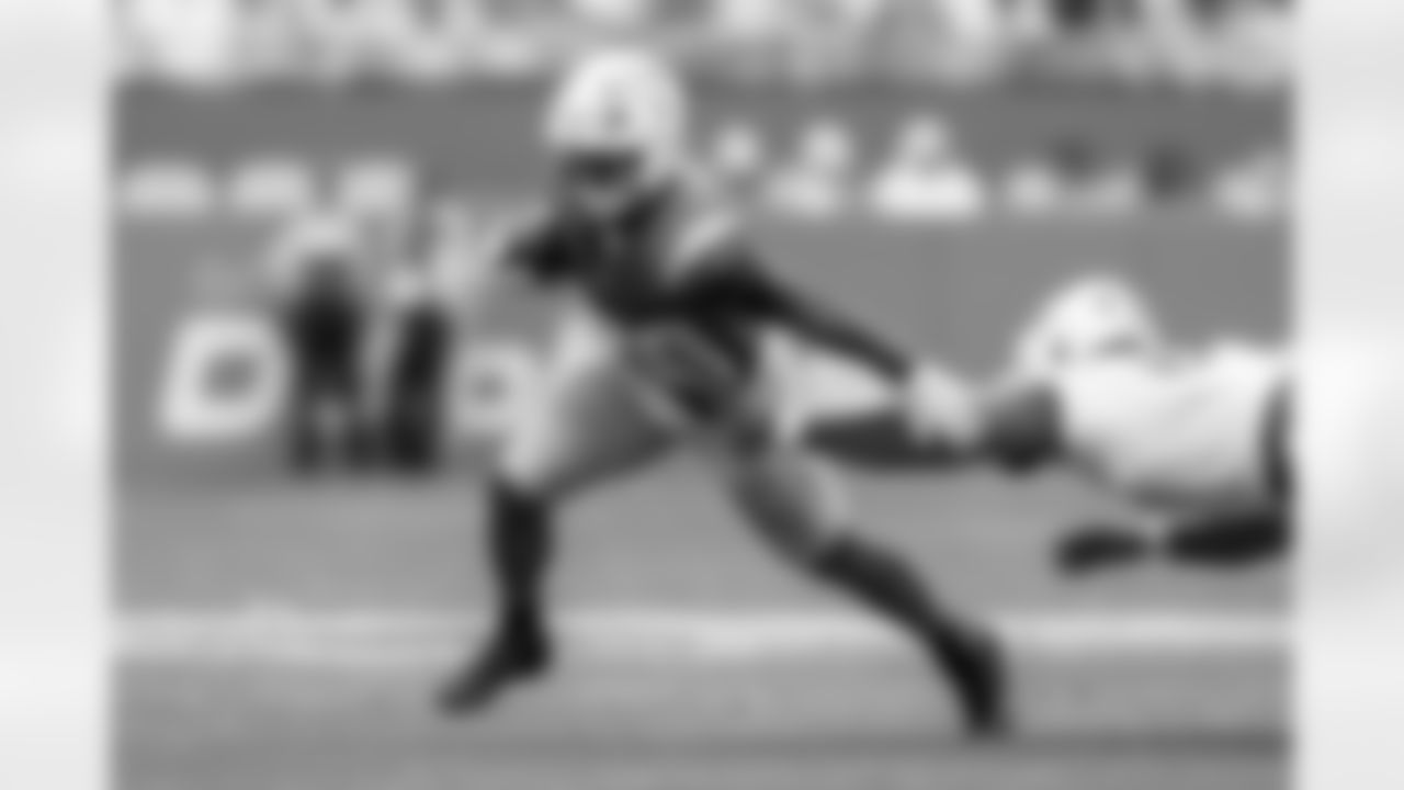 Check out the best shots from the Chargers Week 6 matchup against the Dolphins!