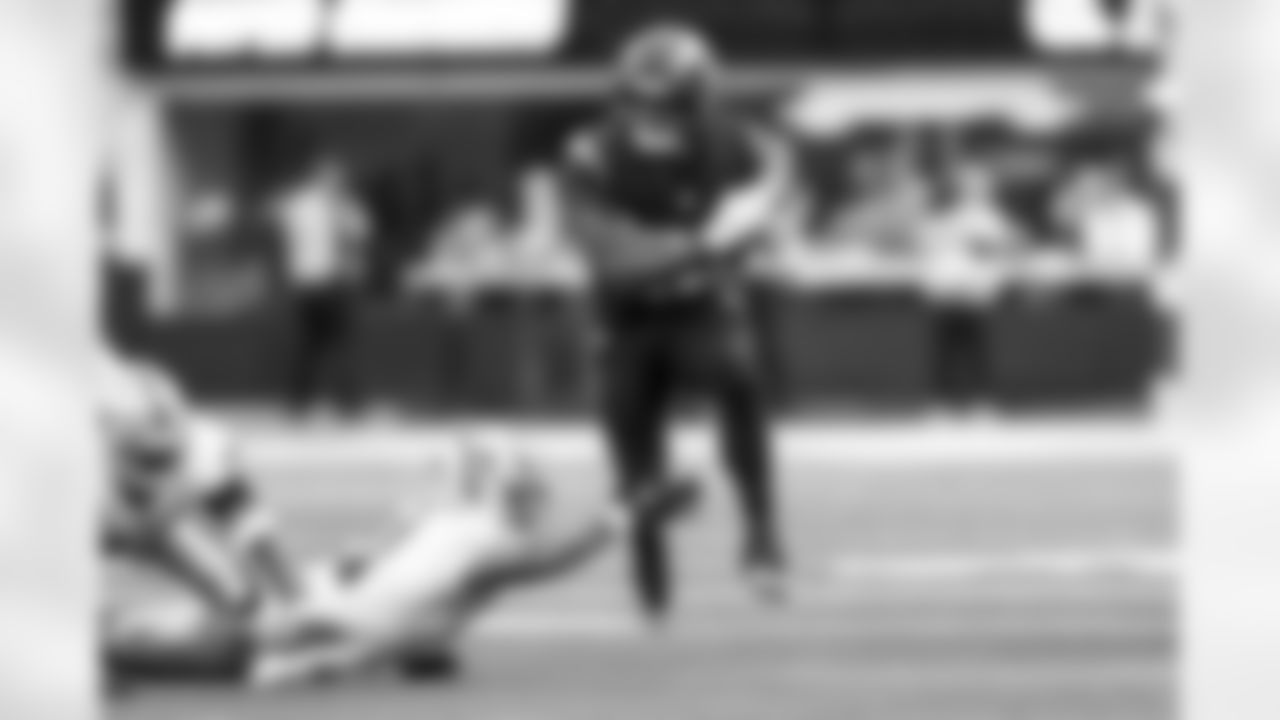 RB Kimani Vidal (30)