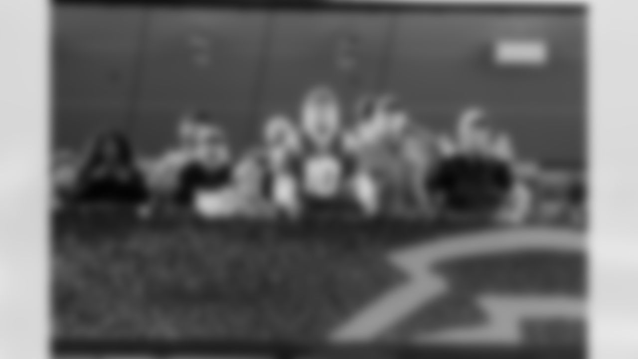 The Los Angeles Chargers play the Cincinnati Bengals on Sunday, November 17, 2024 at SoFi Stadium in Inglewood, CA.
[FINAL SCORE: LAC 34 - CIN 27]