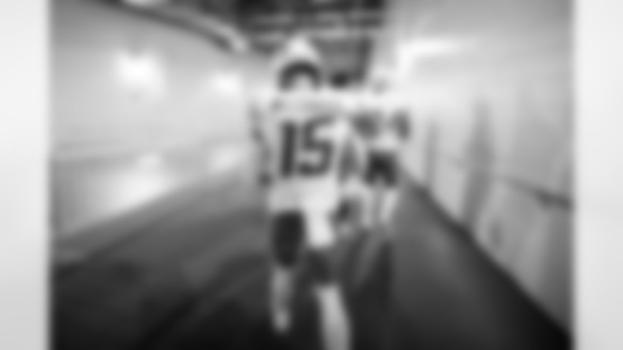 WR Ladd McConkey (15)