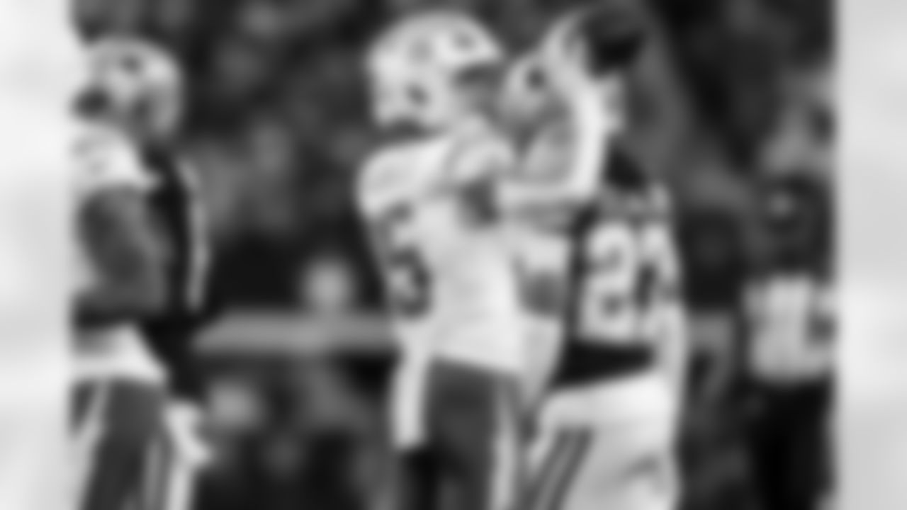 WR Ladd McConkey (15)