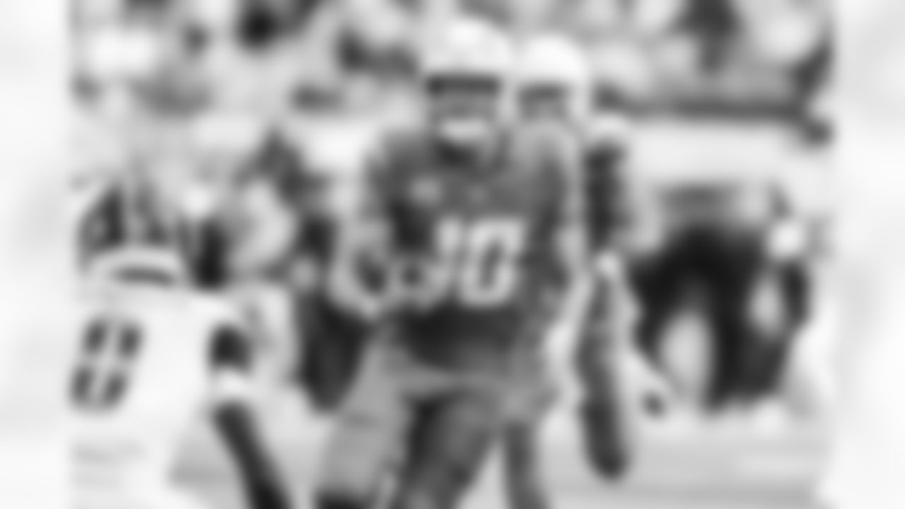 QB Justin Herbert (10)