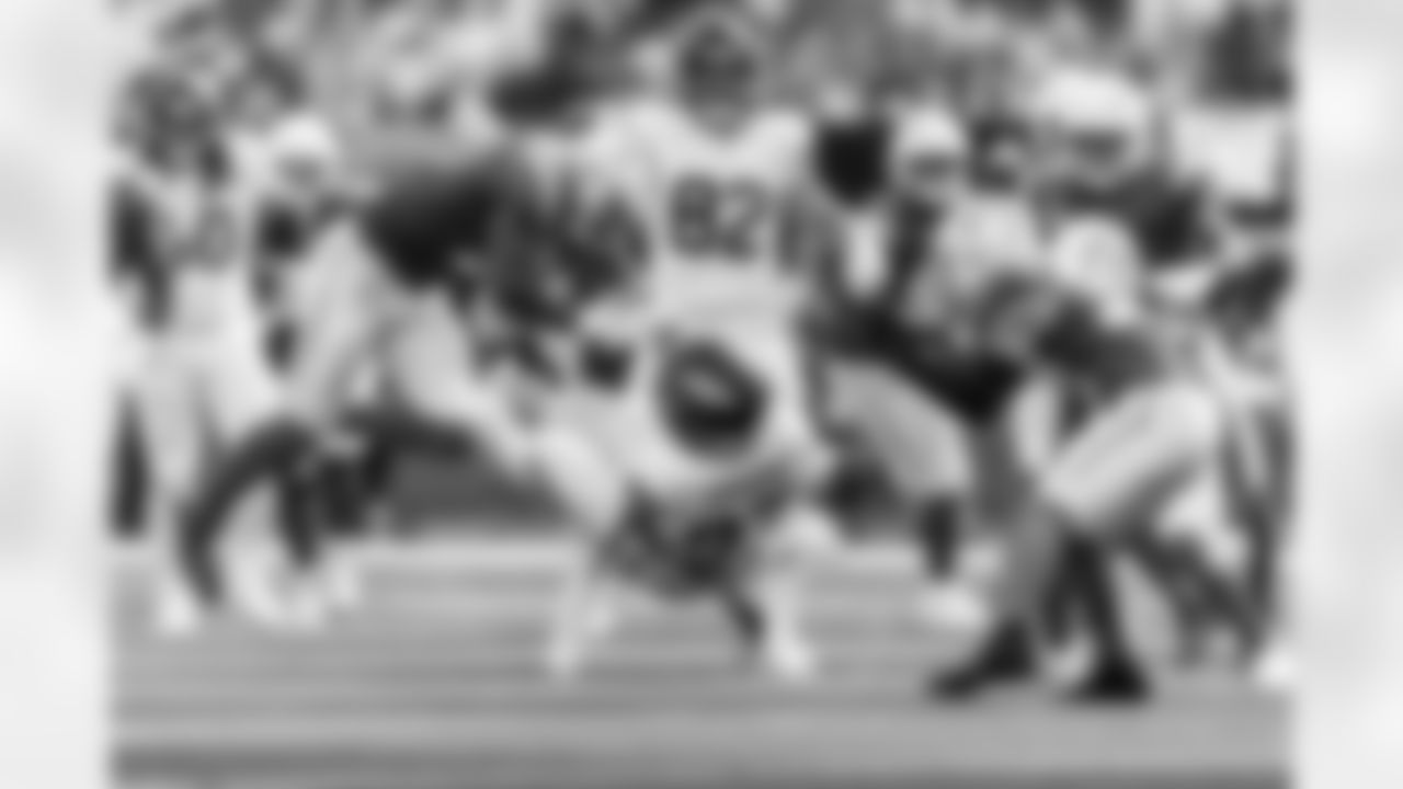 Check out the best shots from the Chargers Week 3 matchup against the Broncos!