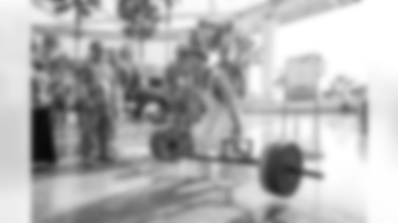 The Los Angeles Chargers play the Tennessee Titans on Sunday, November 10, 2024 at SoFi Stadium in Inglewood, CA.
[FINAL SCORE: LAC 27 - TEN 17]