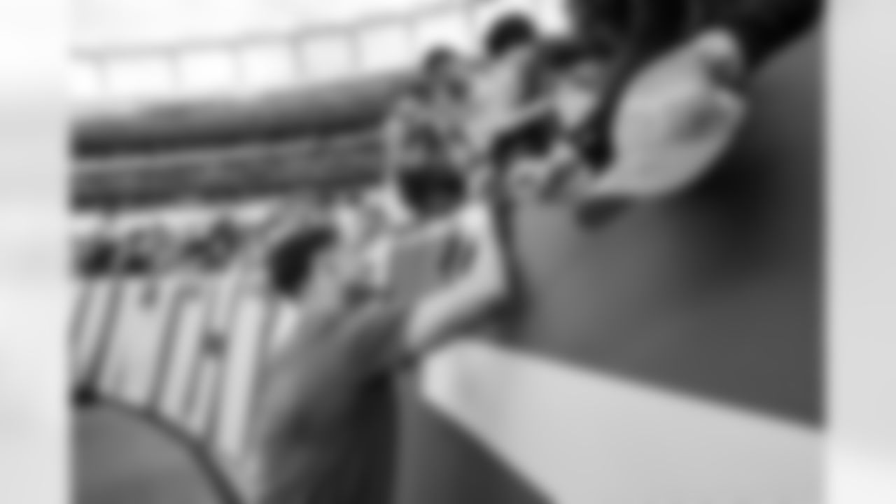 WR Ladd McConkey (15)