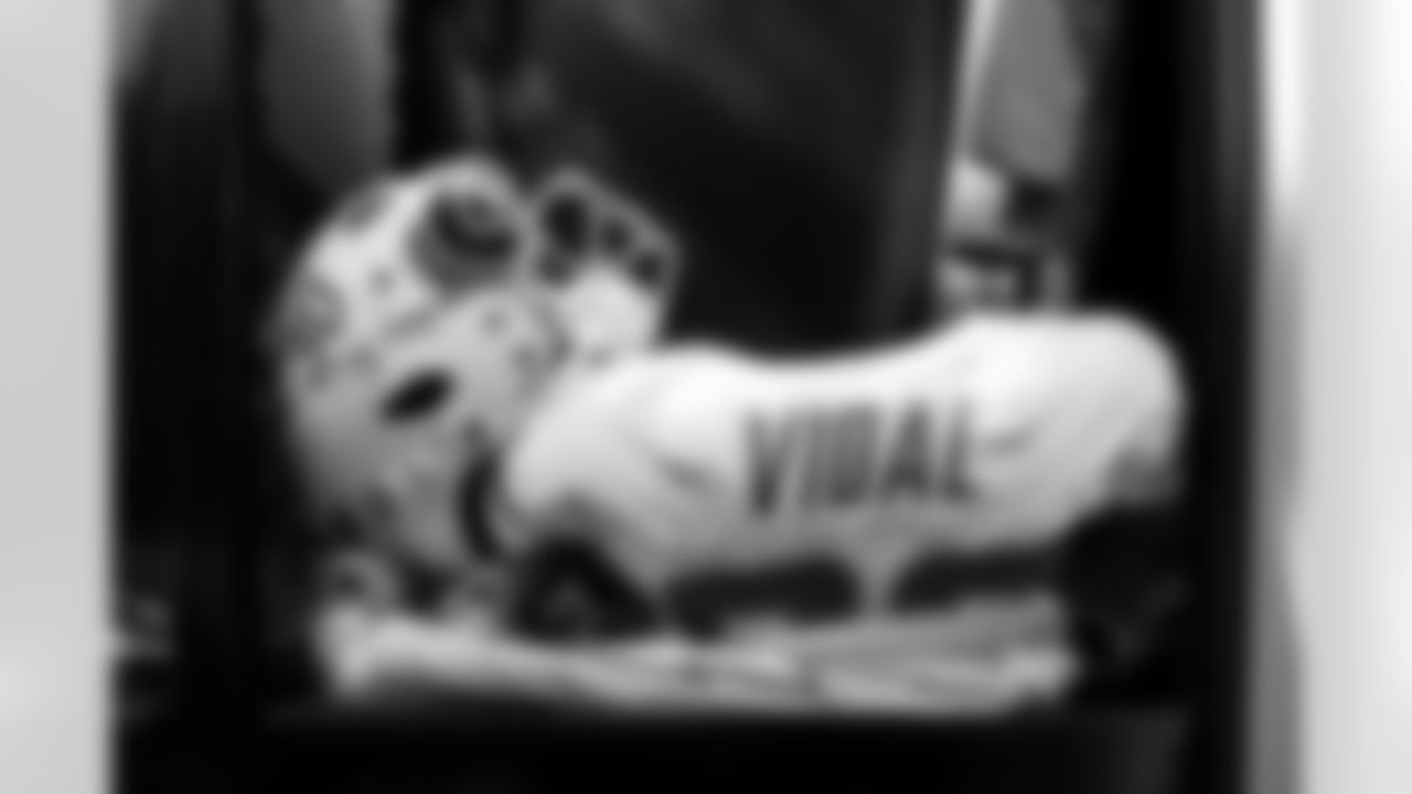 RB Kimani Vidal (30)