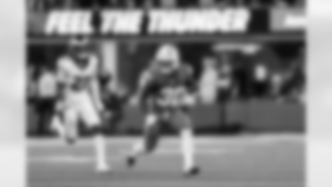 RB Kimani Vidal (30)