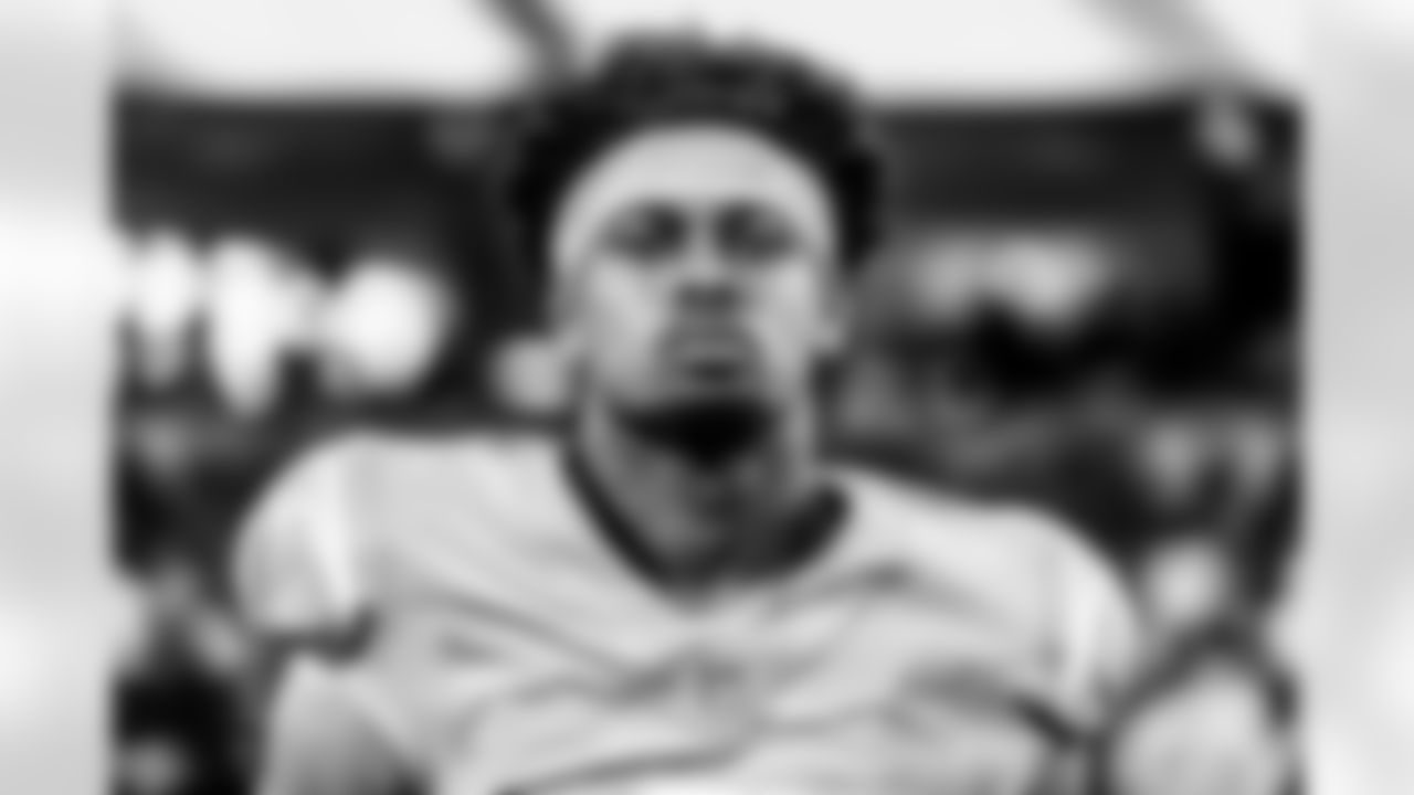 Take a look back at the Chargers Week 10 matchup with the Steelers in monochrome.