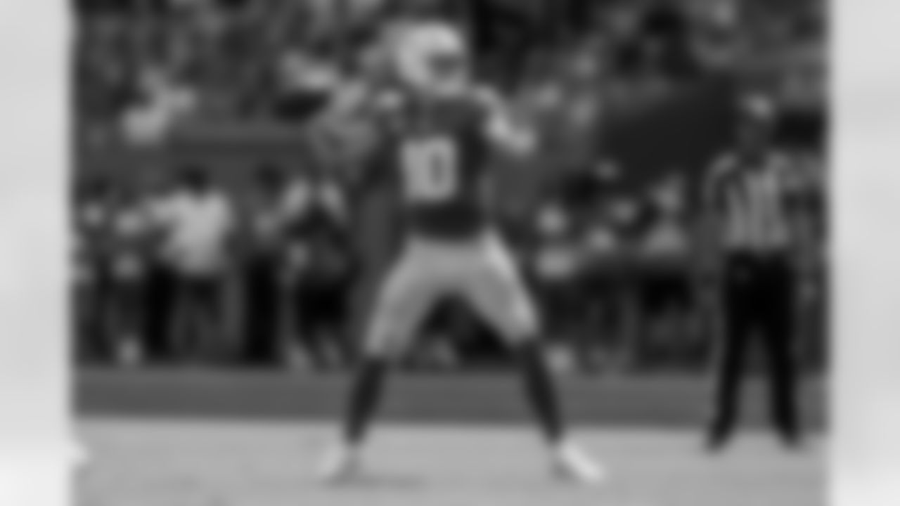 Take a look back at the best photos of Justin Herbert's 2025 campaign.