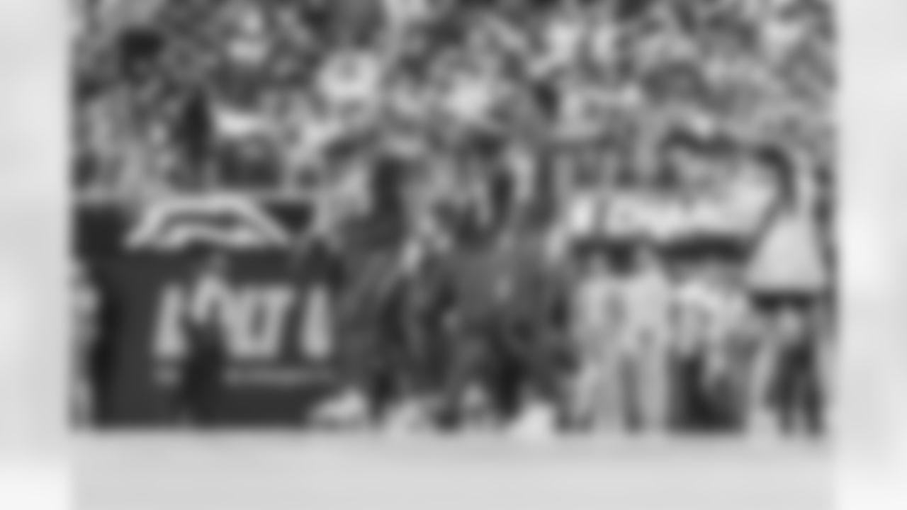 Take a look back at the best photos of Justin Herbert's 2025 campaign.