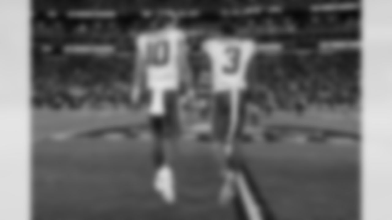 Take a look back at the best photos of Justin Herbert's 2025 campaign.