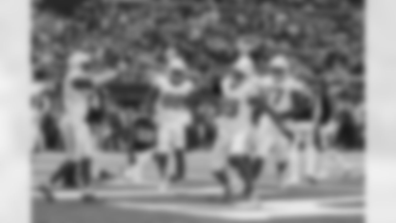 The Los Angeles Chargers play the Minnesota Vikings on Sunday, September 24, 2023 at U.S. Bank Stadium in Minneapolis, MN.
[FINAL SCORE: LAC 28 - MIN 24]