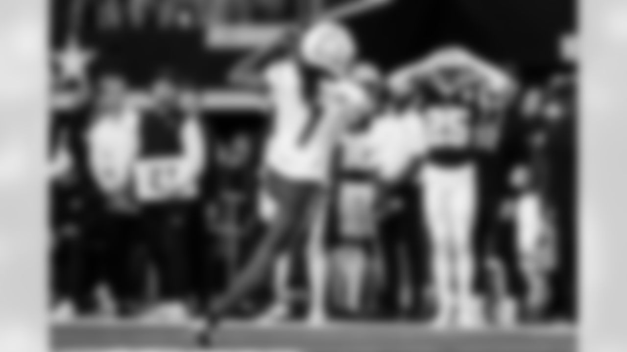 Check out the best shots from the Chargers Week 16 matchup against the Cowboys!