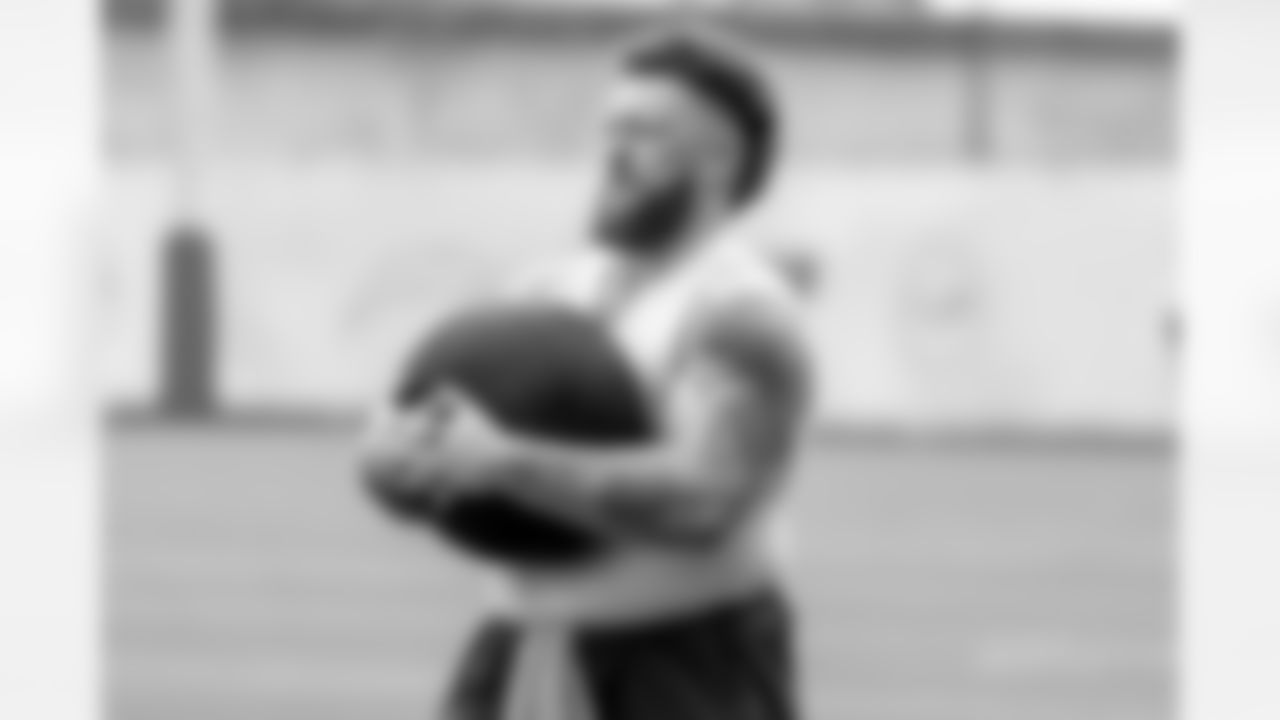 Los Angeles Chargers players participate in Phase 2 of the offseason program on Monday, May 5, 2025 at The Bolt in El Segundo, CA.