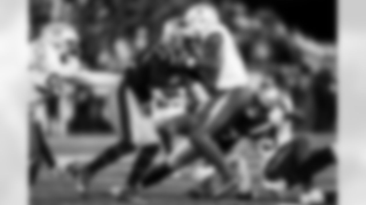 LB Daiyan Henley (0)