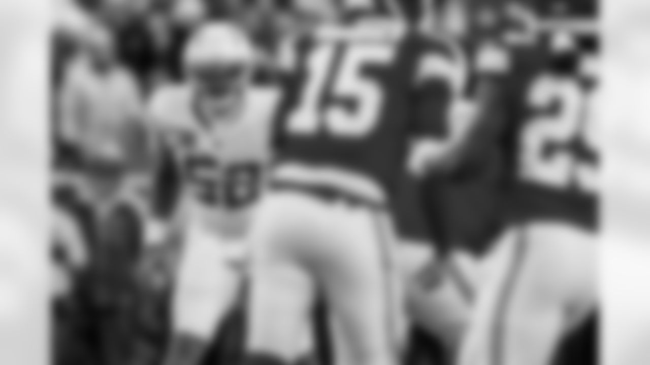 Check out the best shots from the Chargers Week 15 matchup against the Chiefs!