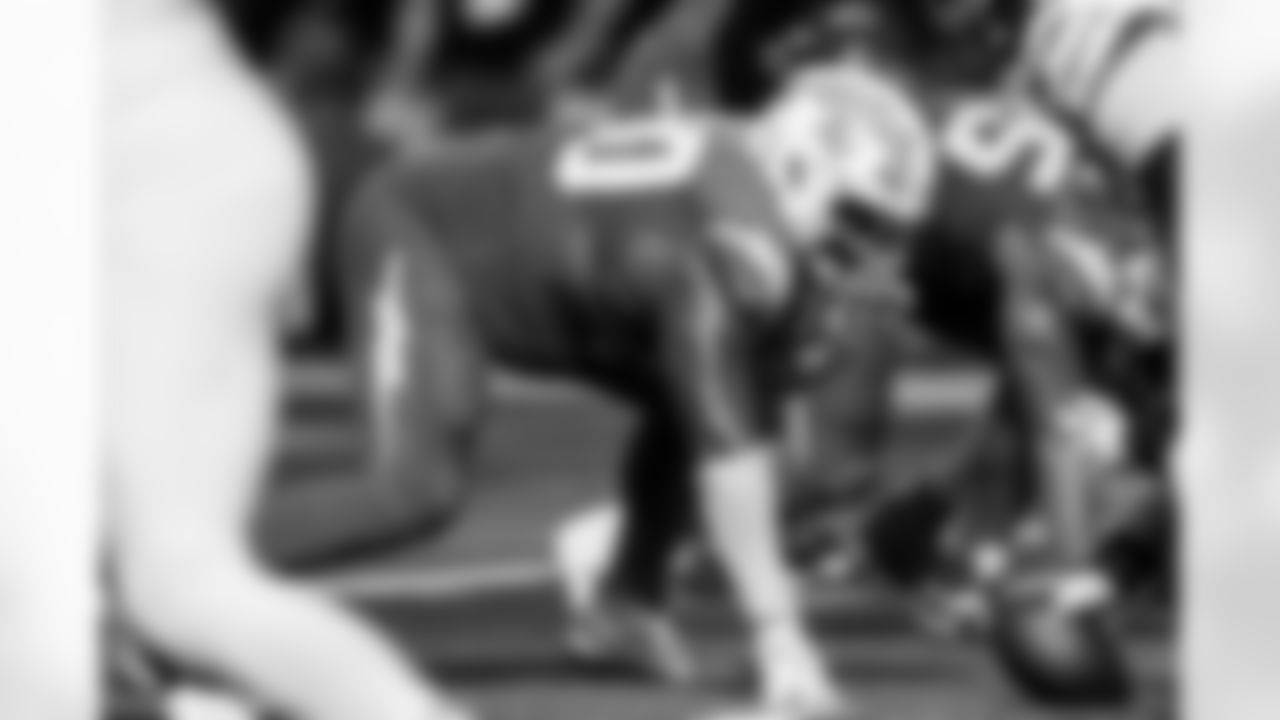 Check out the best shots from the Chargers Week 5 matchup against the Commanders!