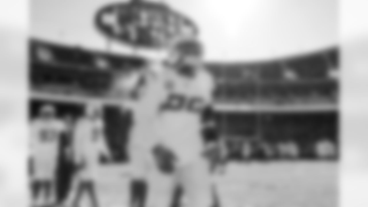 OLB Khalil Mack (52)