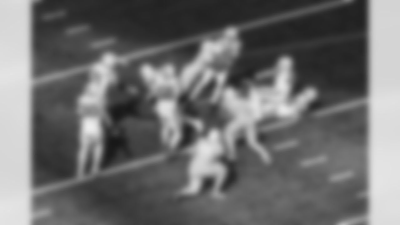 Take a look at the best photos of Chargers 2026 free agent Khalil Mack